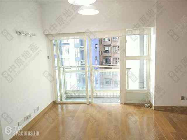 Soho - Centrestage 01