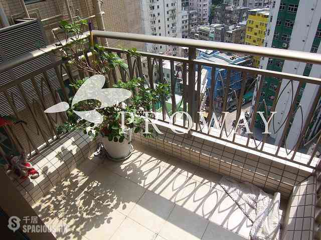 Wan Chai - The Zenith 03