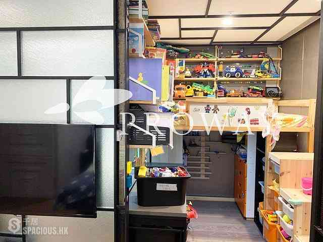 Wan Chai - Convention Plaza Apartments 05