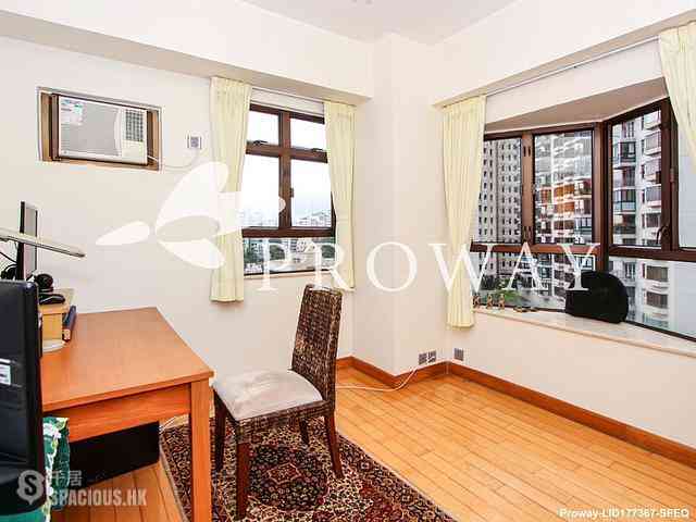 Wan Chai - Wing Way Court 06
