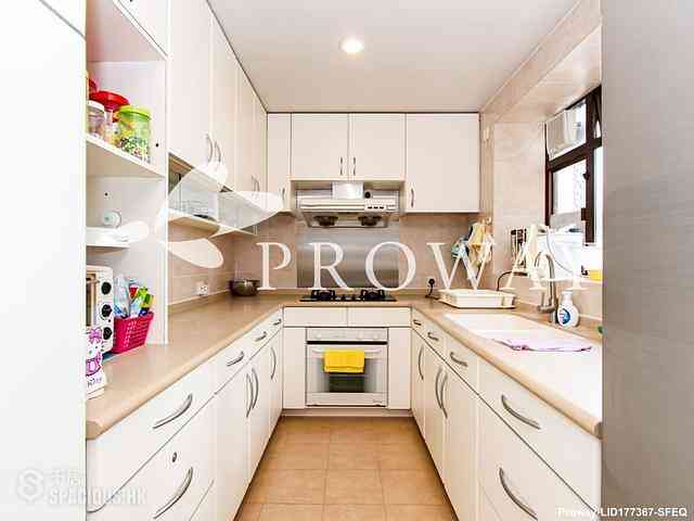 Wan Chai - Wing Way Court 08