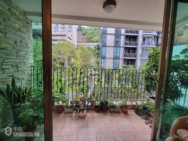 Wan Chai - Phoenix Court Block 2 01
