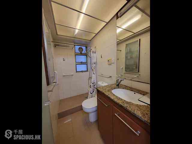 Wan Chai - Phoenix Court Block 2 06