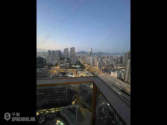 Yau Ma Tei - The Coronation Tower 7 01