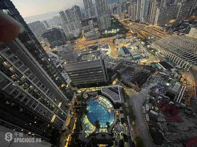 Yau Ma Tei - The Coronation Tower 7 04