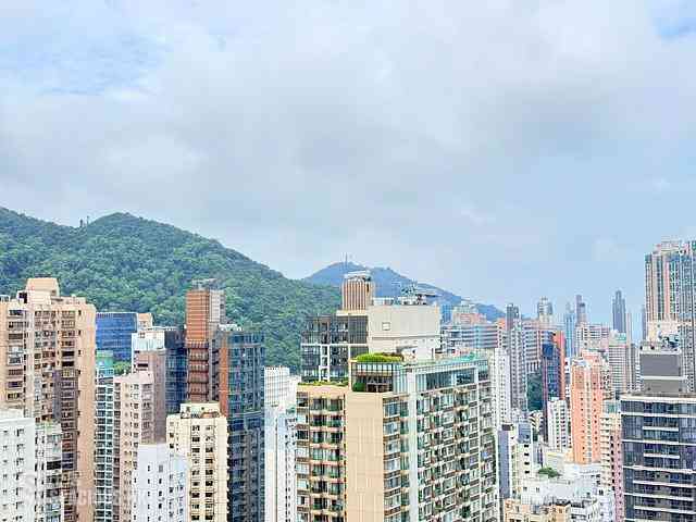 Sai Ying Pun - Island Crest 01