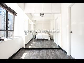 Mid Levels Central - Robinson Heights Block 1 03