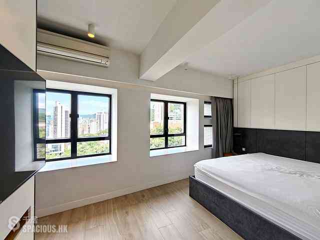 Mid Levels Central - Birchwood Place 05