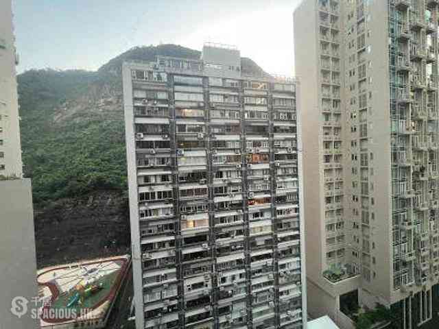 Mid Levels Central - The Icon 05