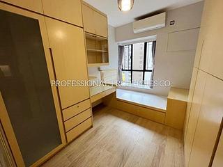 Mid Levels Central - Elegant Terrace Block 1 03
