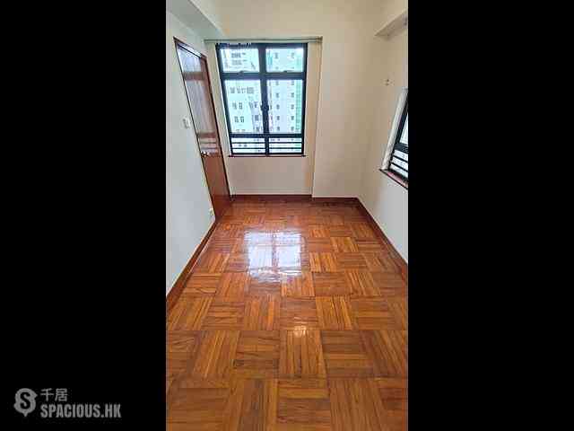 Sai Ying Pun - Flora Court 04