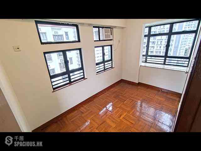 Sai Ying Pun - Flora Court 05