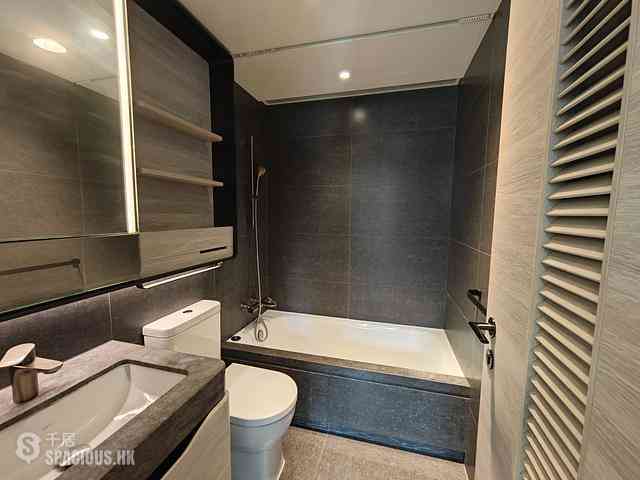 North Point - Fleur Pavilia Tower 1 05