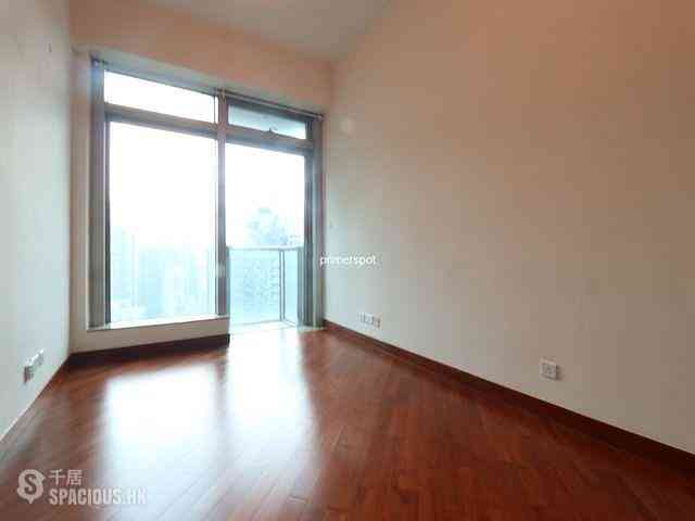 Wan Chai - The Avenue Phase 2 Block 3 08