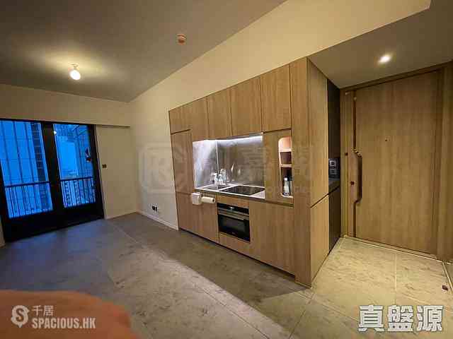 Sai Ying Pun - Bohemian House 01