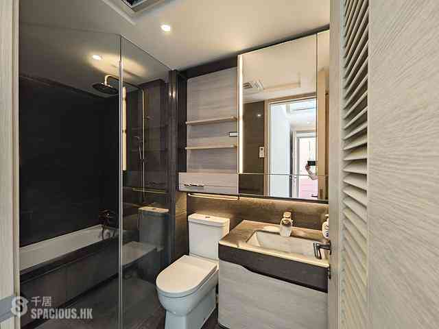 North Point - Fleur Pavilia Tower 2 06