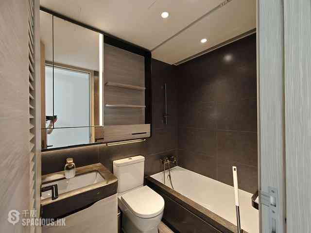 North Point - Fleur Pavilia Tower 2 10