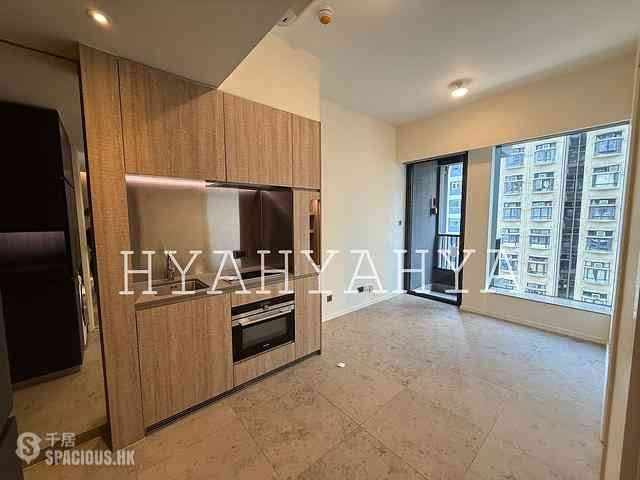 Sai Ying Pun - Bohemian House 01