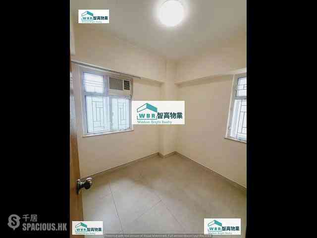 Kennedy Town - New Fortune House 11