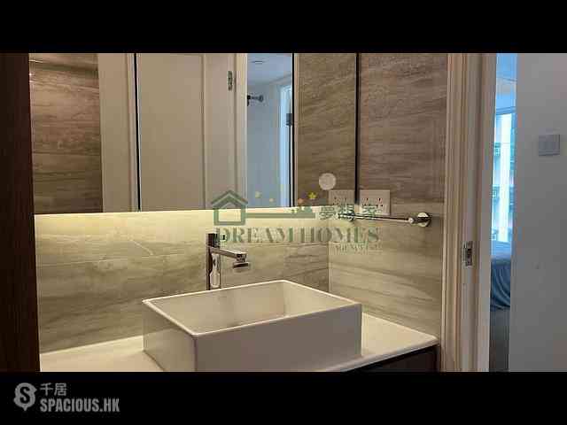 Sheung Wan - Queen's Terrace Block 3 06