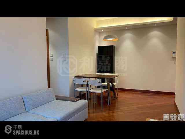 West Kowloon - The Arch Moon Tower (Block 2A) 07