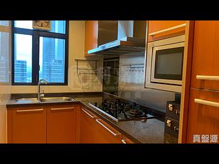 West Kowloon - The Arch Moon Tower (Block 2A) 10