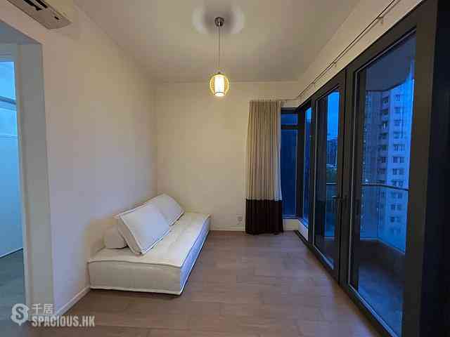 Tai Hang - The Warren 01