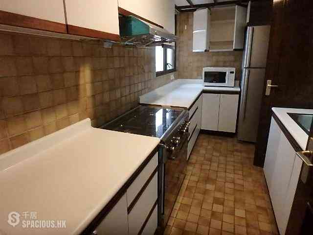 Tai Tam - Hong Kong Parkview Parkview Heights Block 14 05