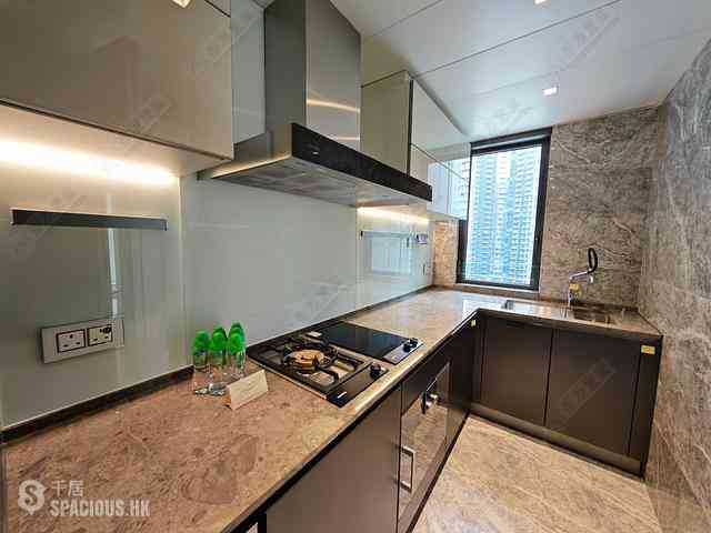 Wong Chuk Hang - The Southside Phase 3B Blue Coast Tower 2B 09