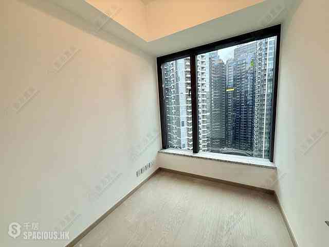 Wong Chuk Hang - The Southside Phase 3B Blue Coast Tower 2B 07
