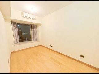 Sai Ying Pun - The Nova 06