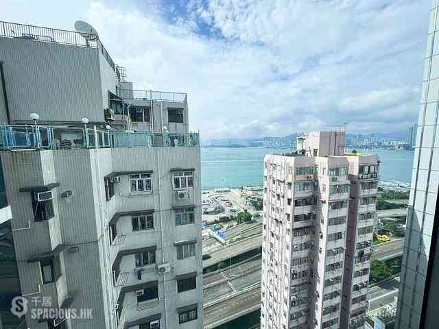 Sai Ying Pun - Bohemian House 01