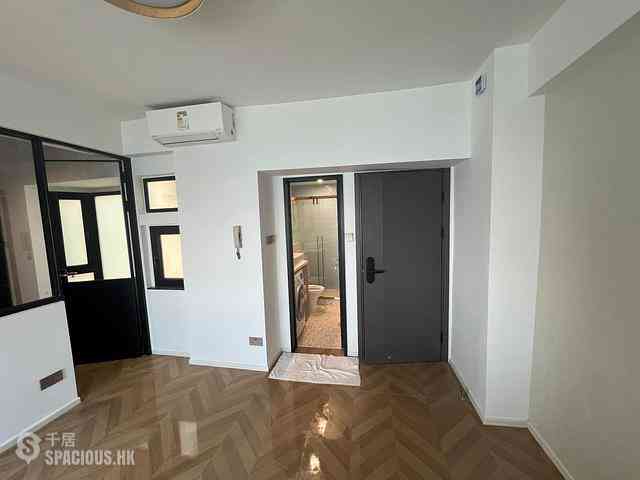 Kennedy Town - Hing Wong Building 21