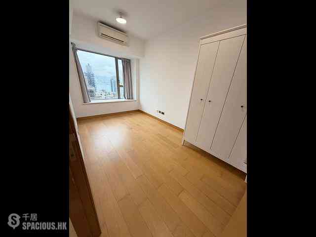 Sai Ying Pun - The Nova 06