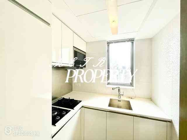 Soho - Centrepoint 07