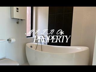 Chung Hom Kok - Cypresswaver Villas 07