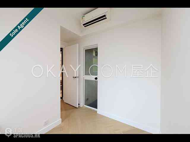 Sai Ying Pun - Reading Place 08