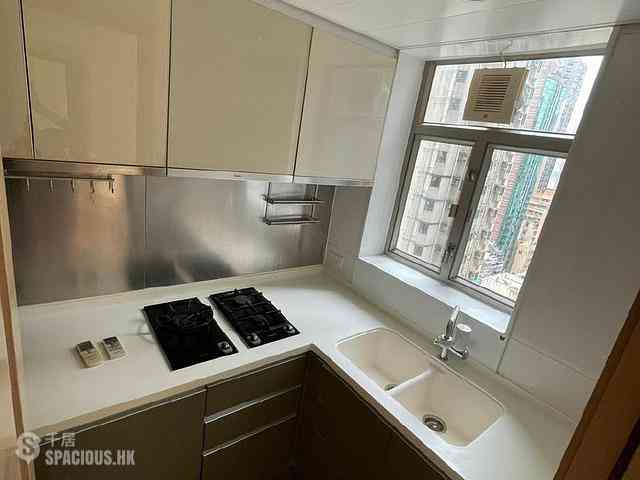 Sai Ying Pun - Island Crest 05