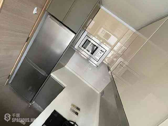 Sai Ying Pun - Island Crest 14