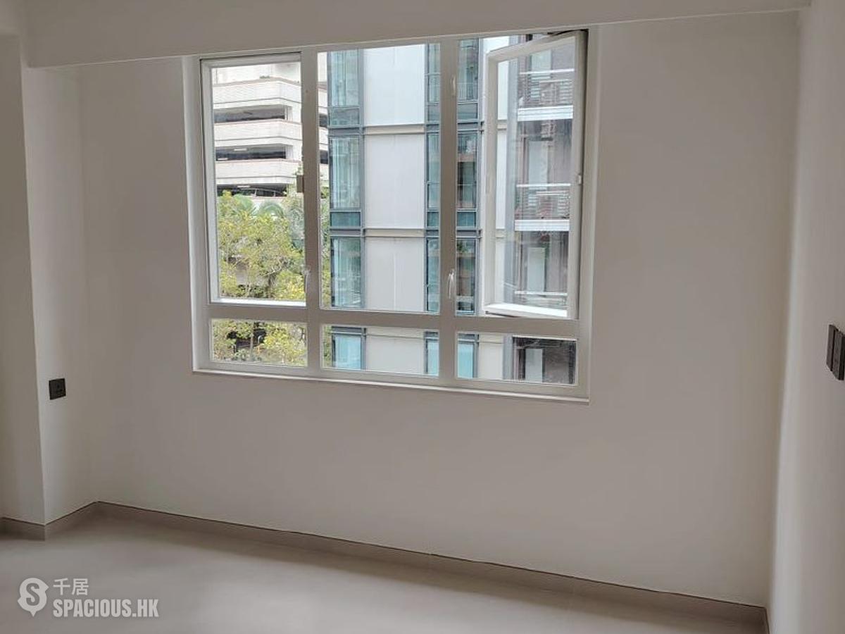 Wan Chai - Phoenix Court 01
