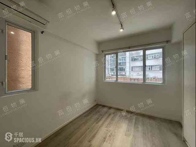 Soho - Caravan Court 15