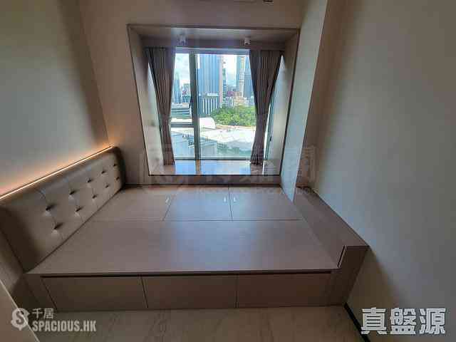 Tsim Sha Tsui - The Victoria Towers 06