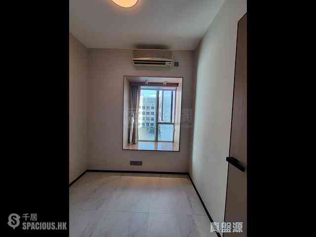 Tsim Sha Tsui - The Victoria Towers 07