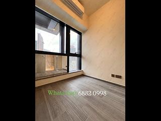Sai Ying Pun - The Queens 05