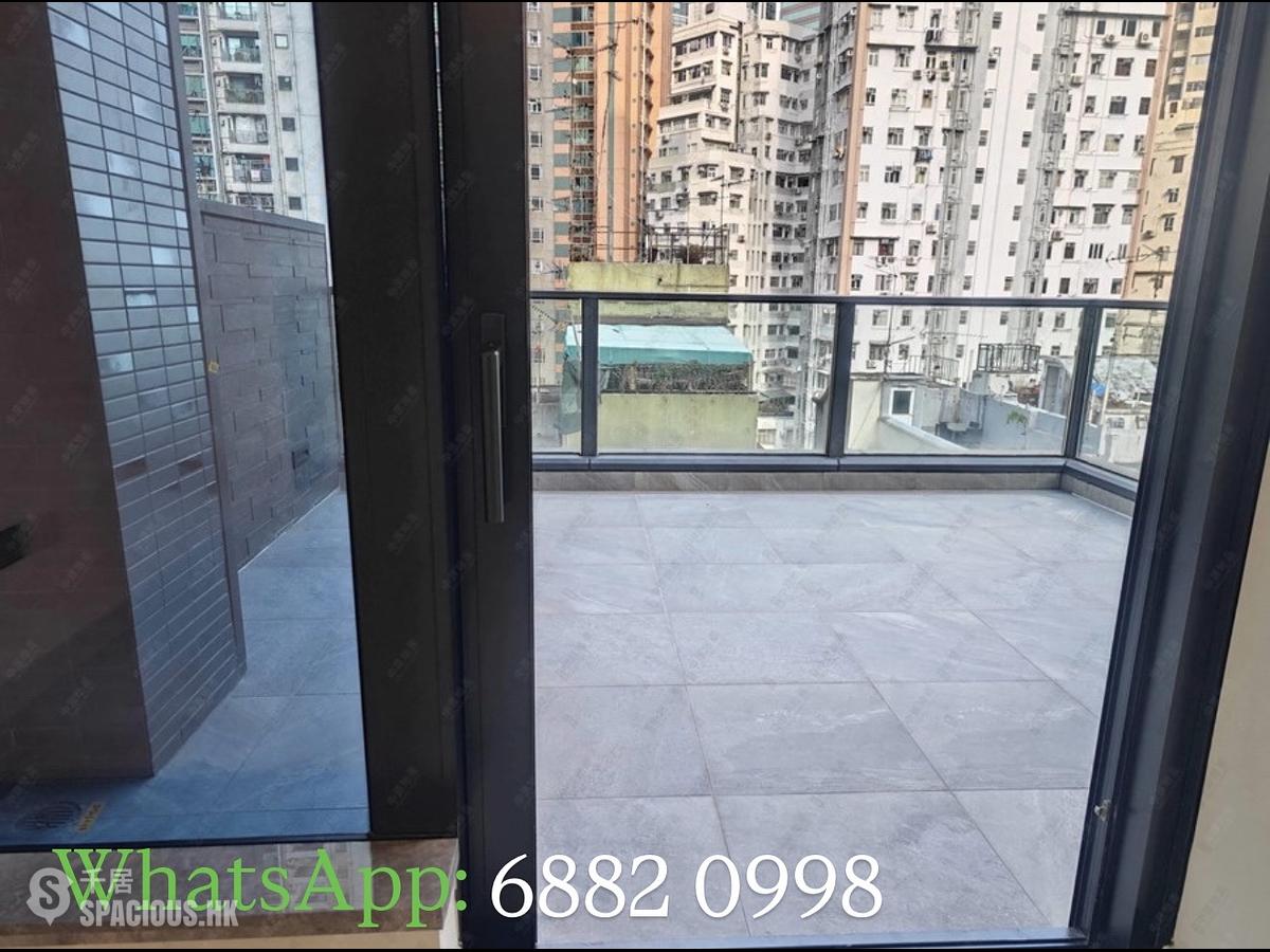 Sai Ying Pun - The Queens 01