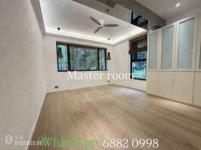 Mid Levels West - Peace Court 04