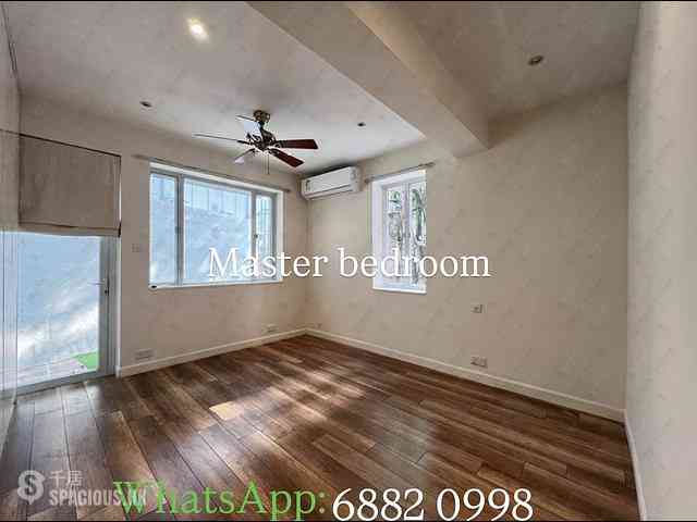 Mid Levels West - Peace Court 06