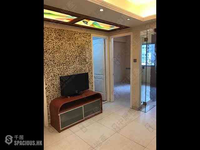 Wan Chai - Tonnochy Towers Block B 03