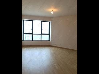 Mid Levels West - 80 Robinson Road 05