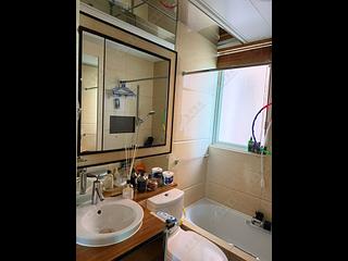 Tai Kok Tsui - Harbour Green Tower 1 11